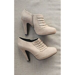 Gianni Bini Tan Suede Tula Ankle Bootie Heels Sz 8M